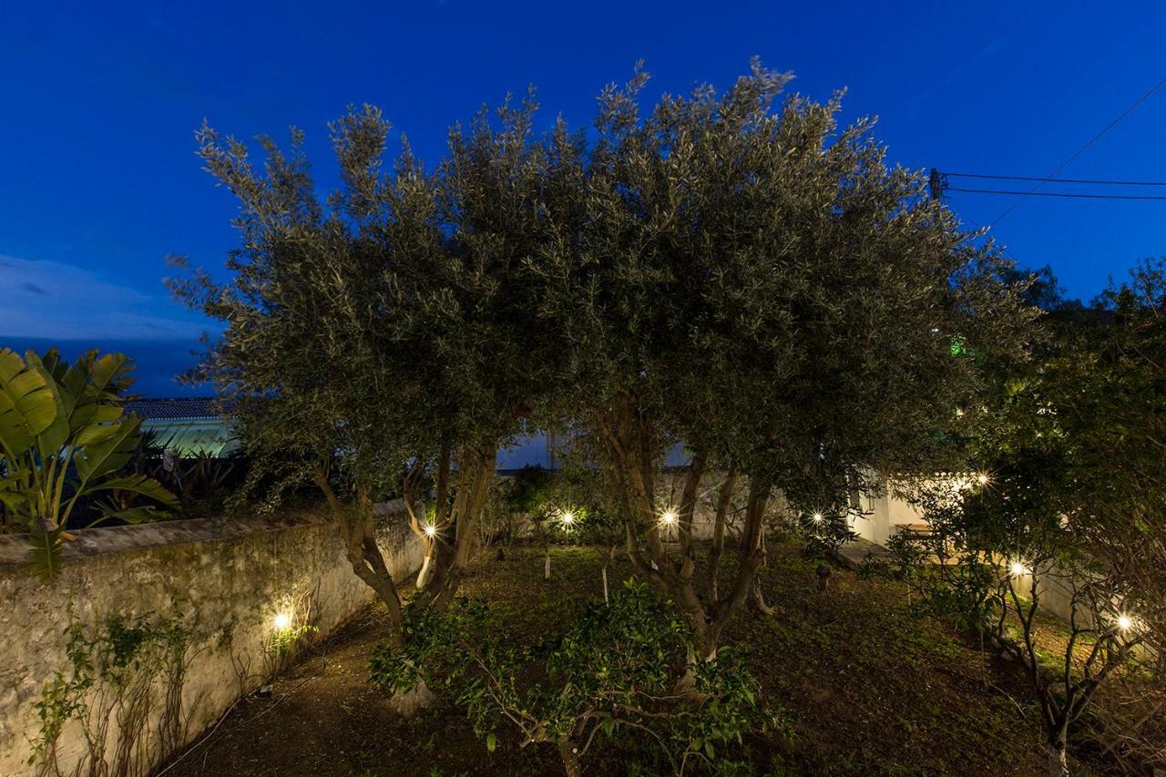Two Olive Trees Casa de hóspedes Spétses Exterior foto