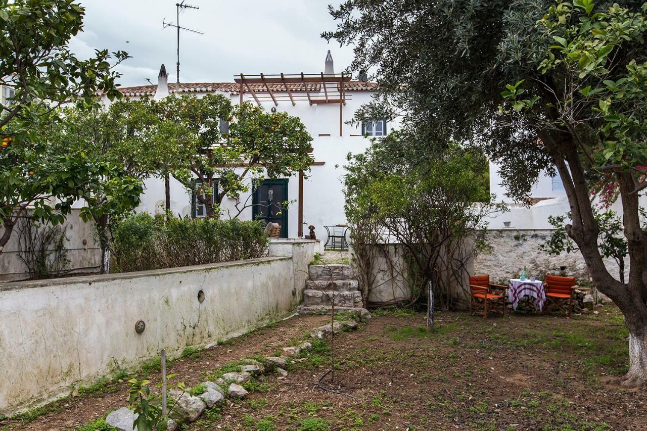 Two Olive Trees Casa de hóspedes Spétses Exterior foto